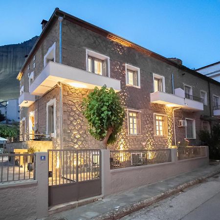 The Rock Guesthouse Каламбака Екстер'єр фото